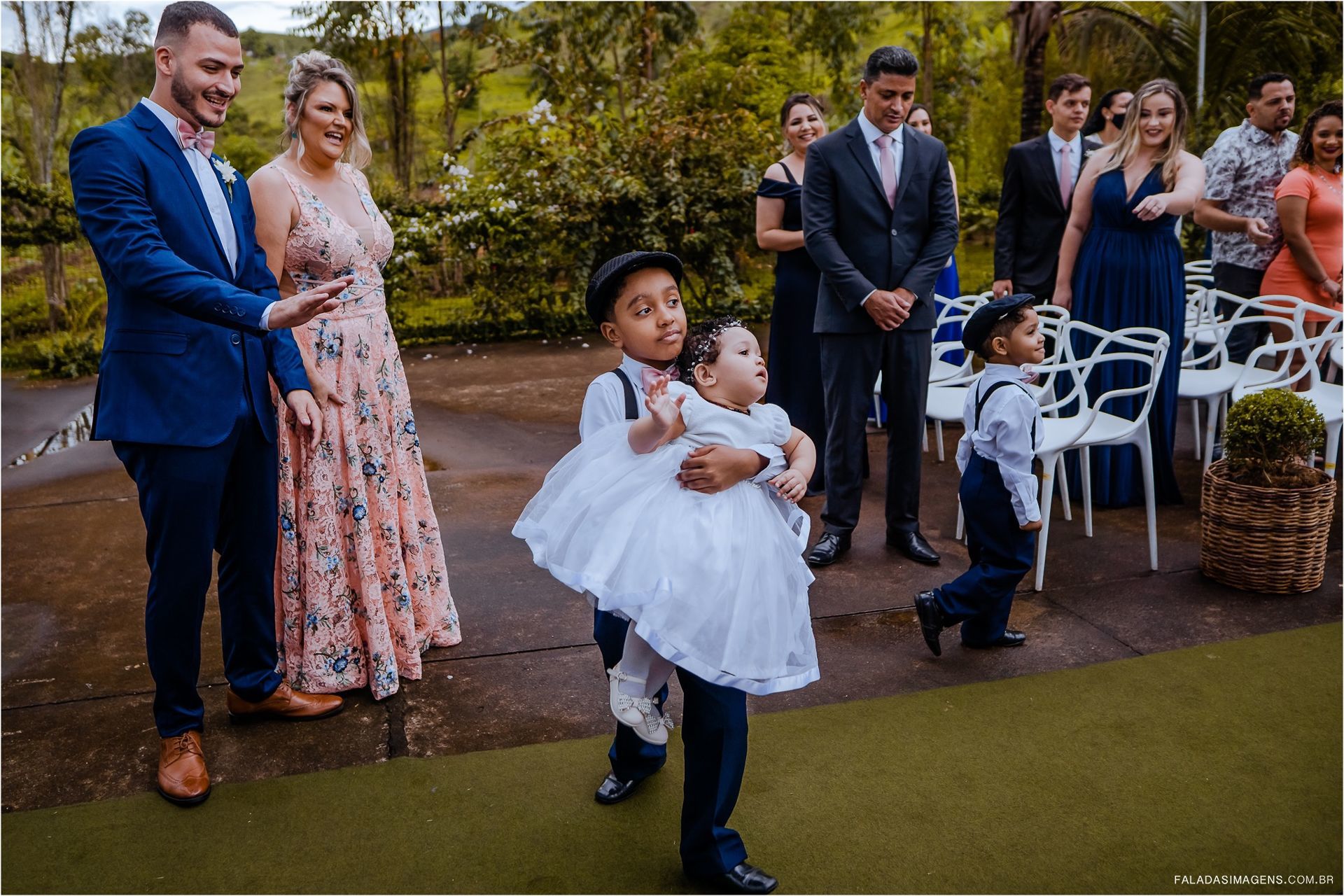 Foto Por que compartilhamos tantas informações sobre casamento Foto Por que compartilhamos tantas informações sobre casamento - Imagem 1