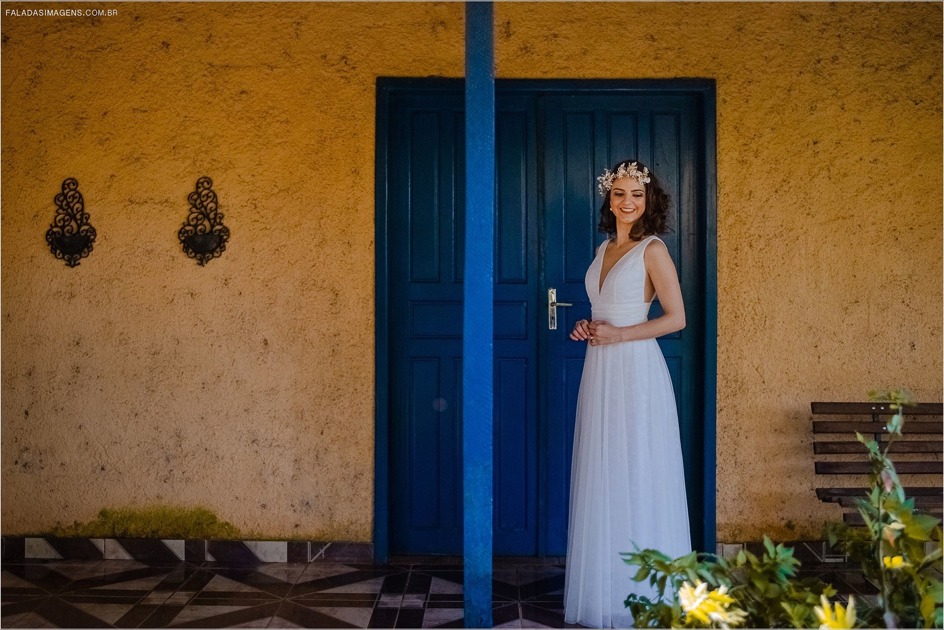 Foto Escolhendo o vestido ideal para o casamento Foto Escolhendo o vestido ideal para o casamento - Imagem 2