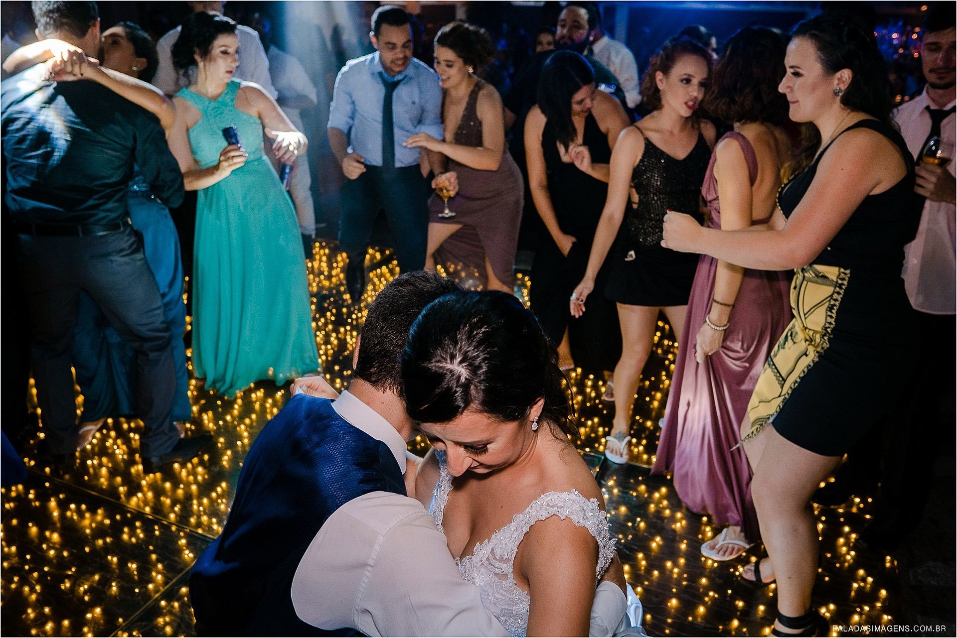 Foto 4 dicas para um lindo casamento de noite Foto 4 dicas para um lindo casamento de noite - Imagem 5