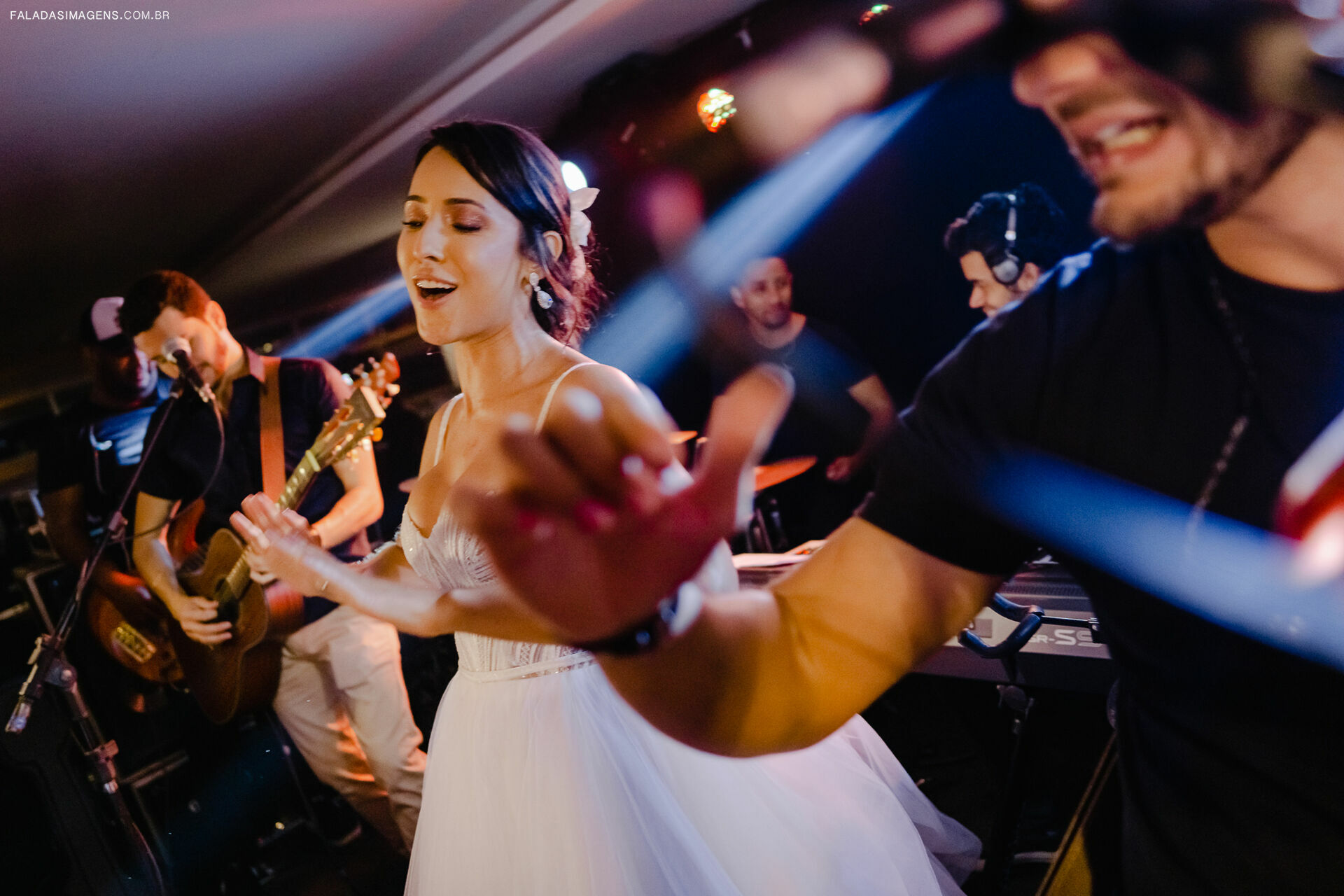 Foto Passo a passo para escolher o vestido ideal para o seu casamento Foto Passo a passo para escolher o vestido ideal para o seu casamento - Imagem 5